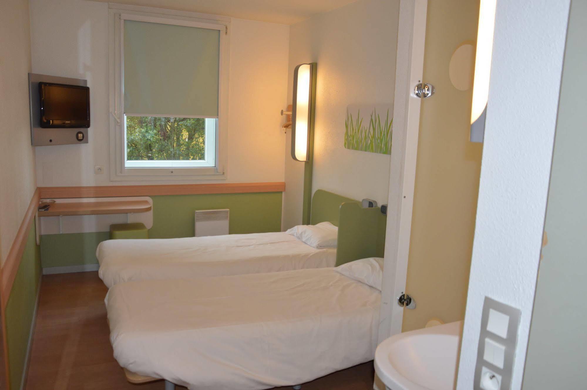 Ibis Budget Roissy Cdg Paris Nord 2 Zewnętrze zdjęcie
